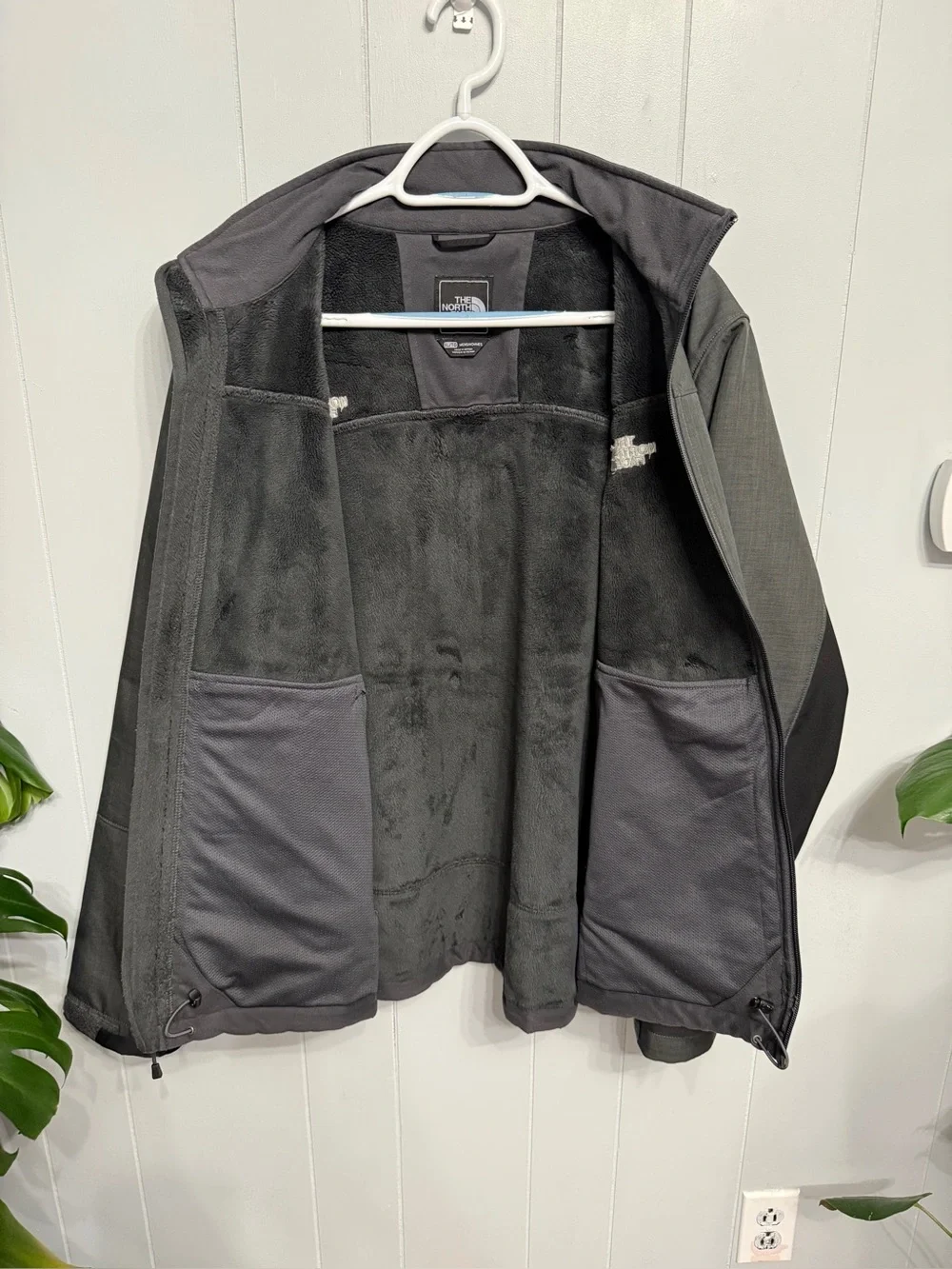 The North Face Men's Charcoal Gray Performance Jacket with Black trim & Lining